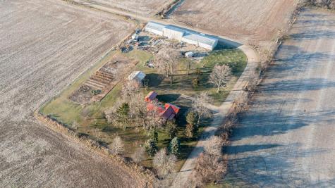 220 W 815 N Howe IN 46746