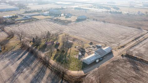 220 W 815 N Howe IN 46746