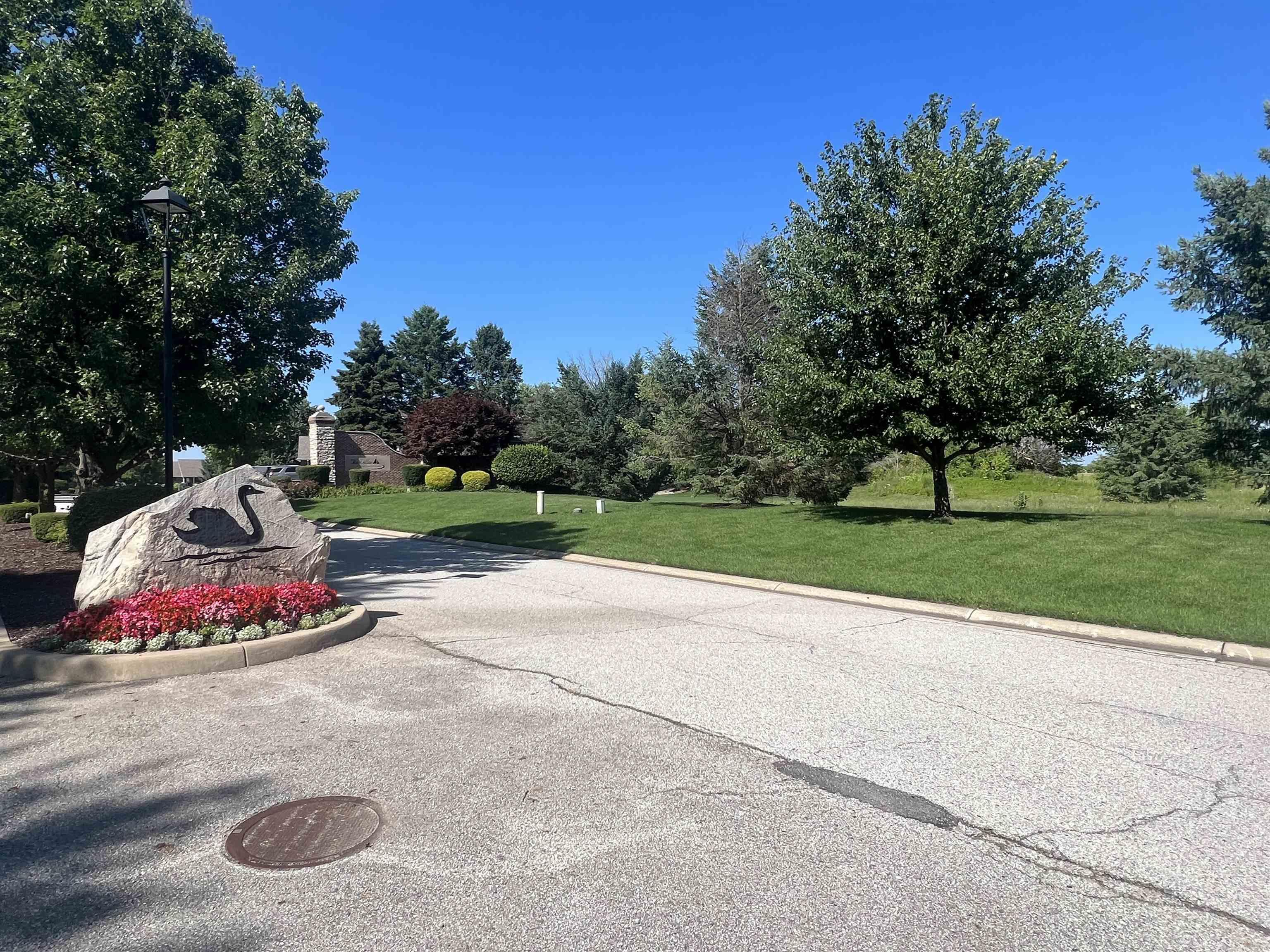 4528 Lake Blackthorn Drive South Bend IN 46628