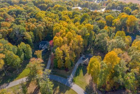 2701 Woodstone Lane Evansville IN 47712